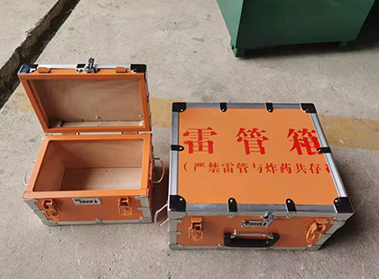 禅城不同材质的雷管箱性能上有什么区别？